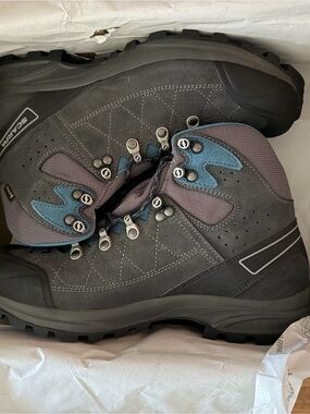 Scarpa Men's Gray Hiking Boots with Teal Accents